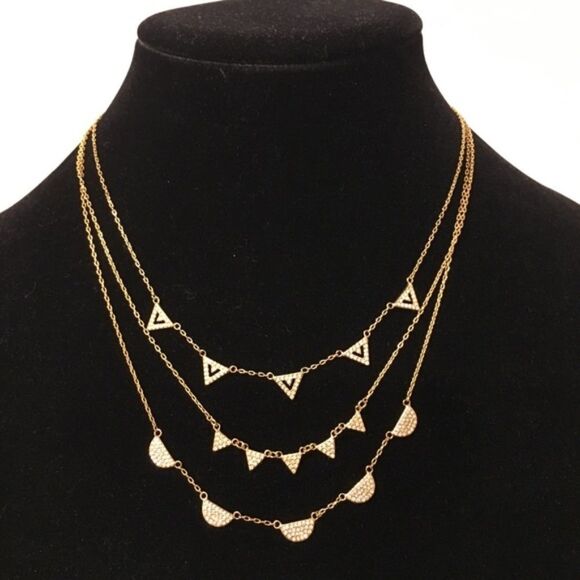 Stella & Dot Jewelry - stella & dot ~ gold pave chevron necklace ~ versatile